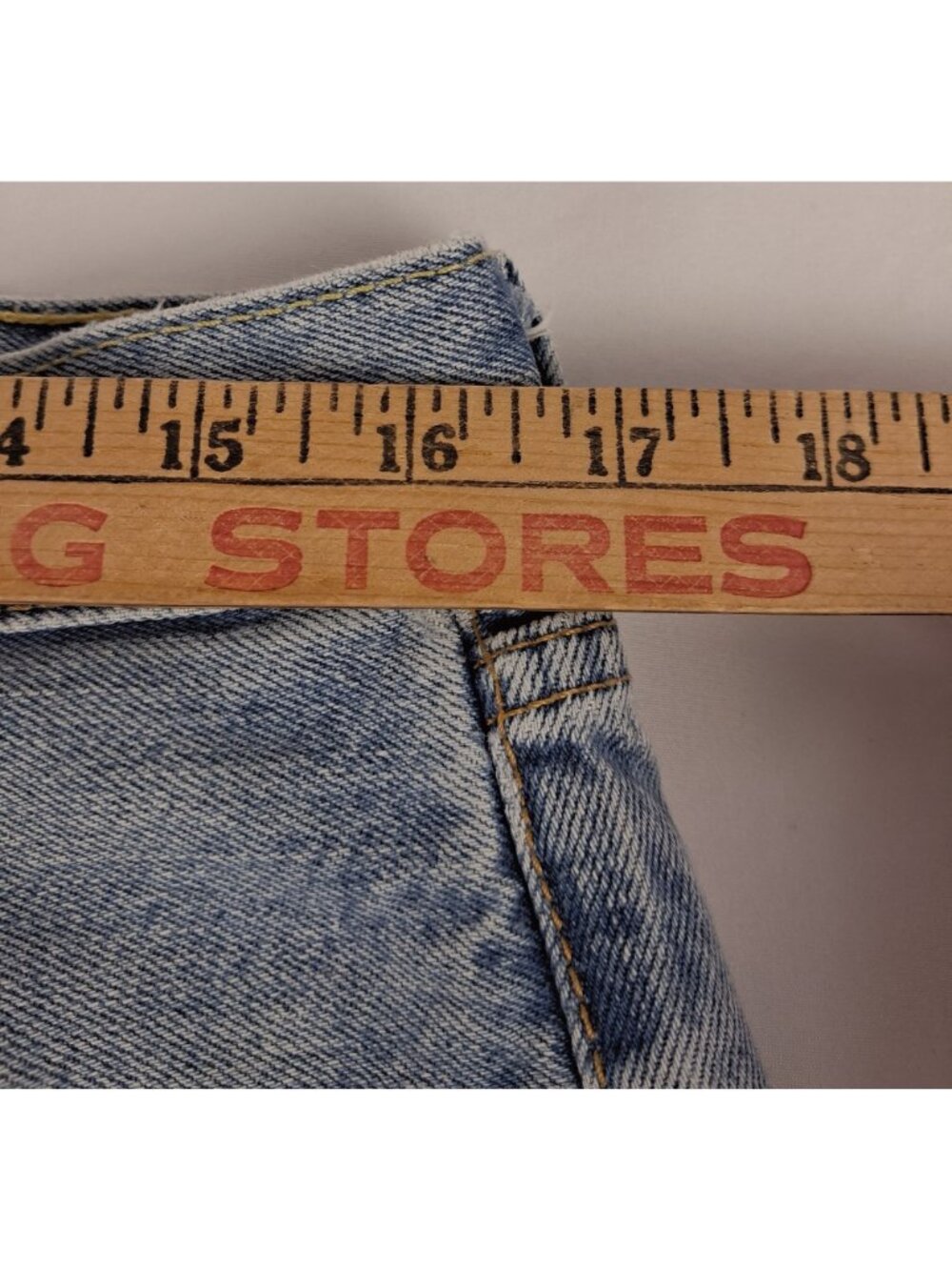 Levis 505 Regular Fit Light Wash Blue Denim Jeans Mens W34 L29* - Picture 10 of 12